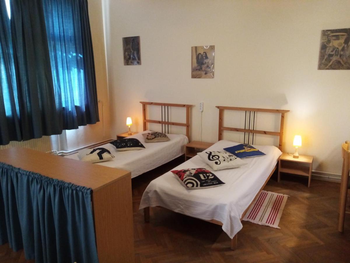 Apartmany Rossa Louny Buitenkant foto